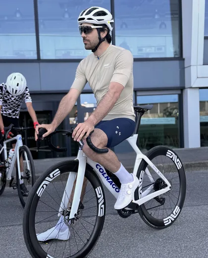 Conseil et essai d'un vélo en location à Annecy